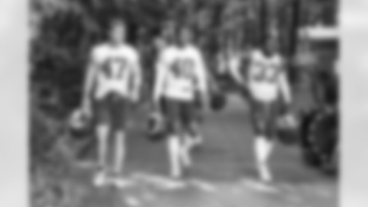 47 LB Liam Anderson, 40 CB Jaylon Jones, 33 CB Micah Abraham
