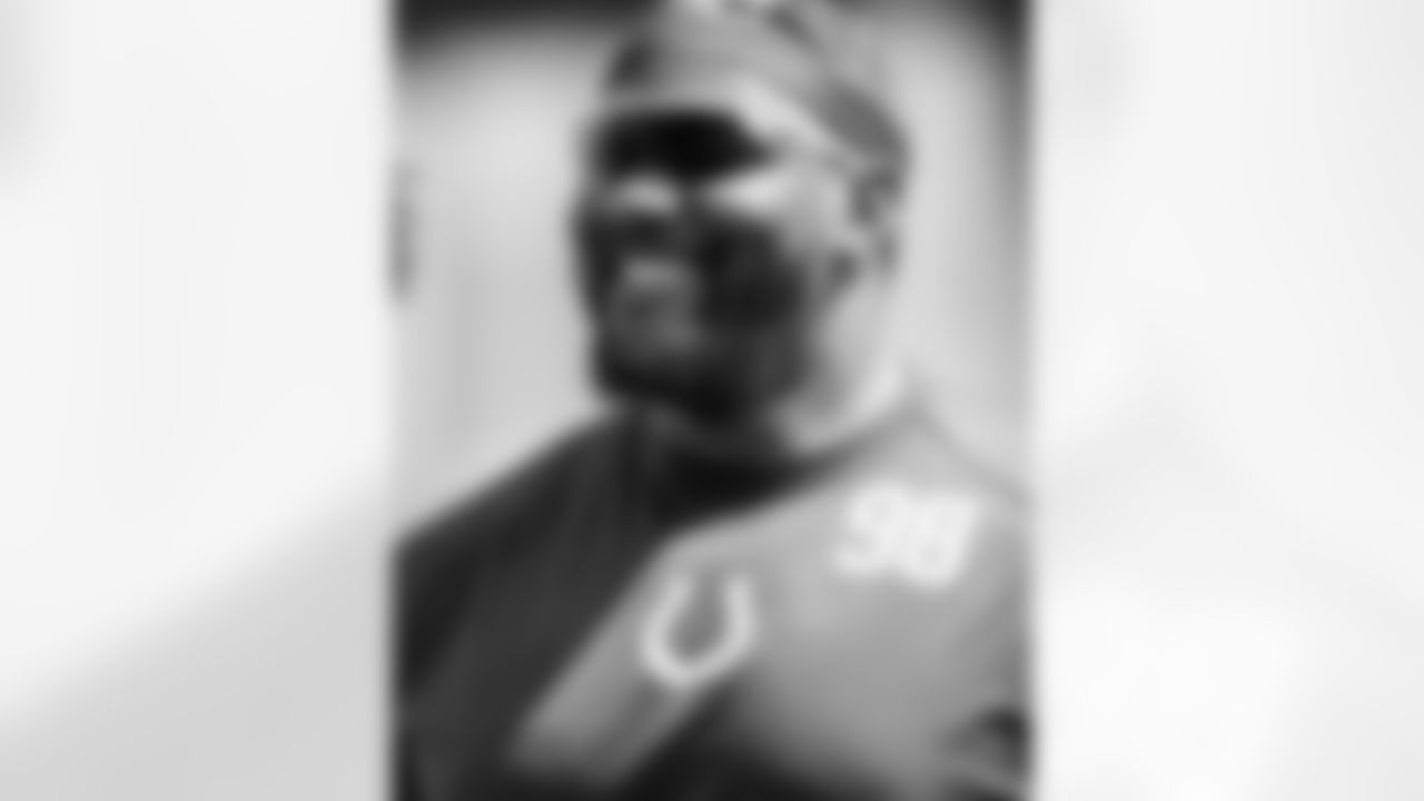 98 DT Raekwon Davis
