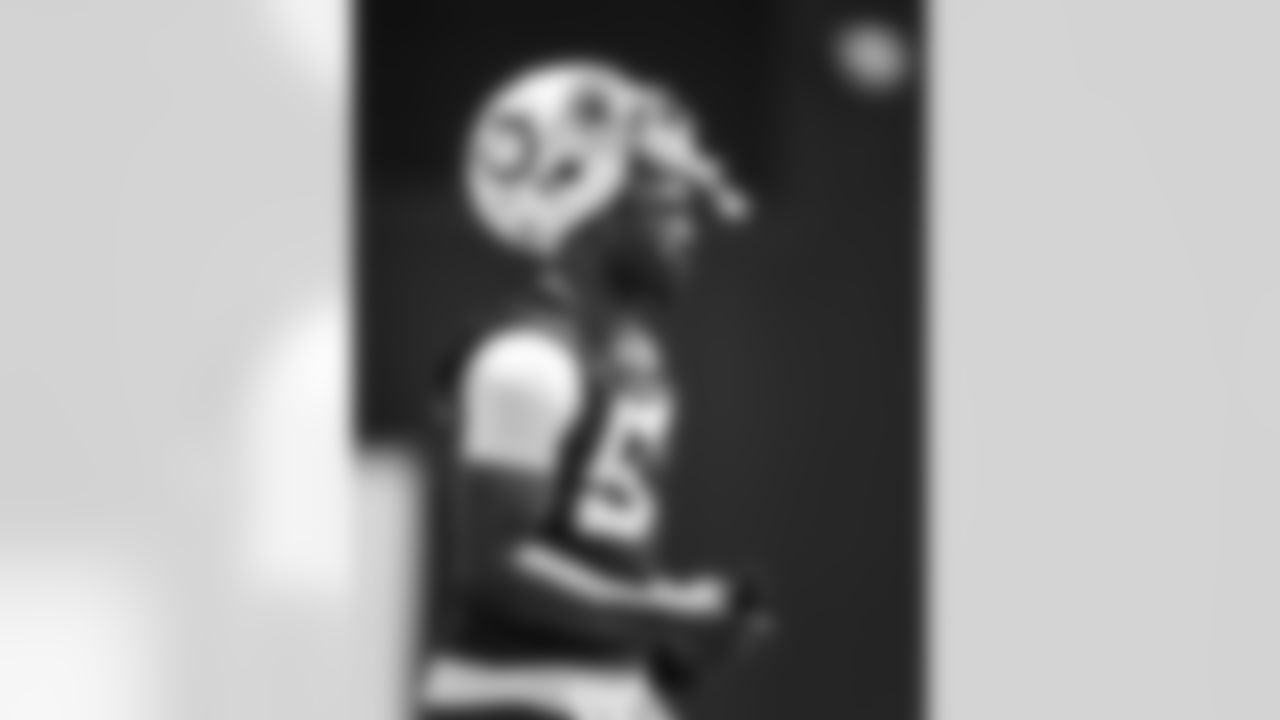 57 LB Jaylon Carlies