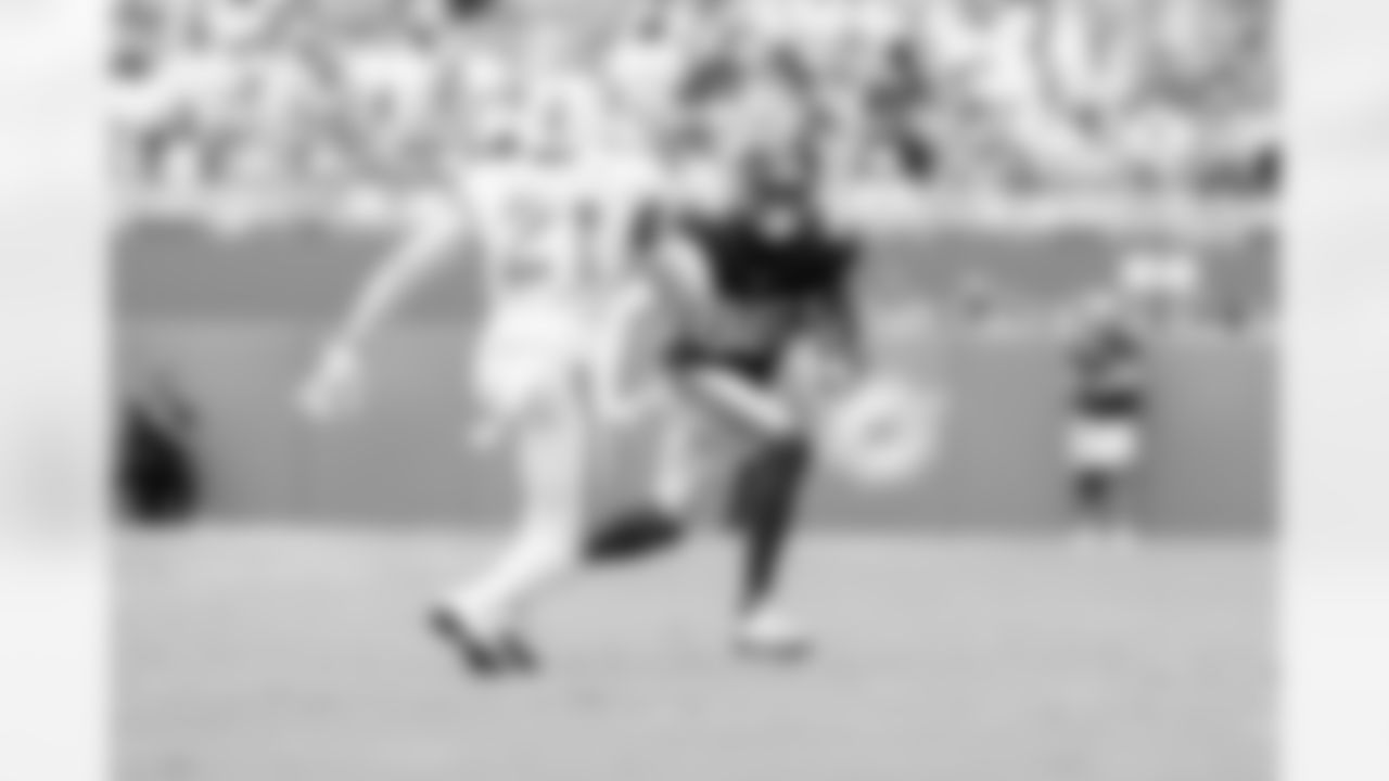 WR Darius Slayton (86)