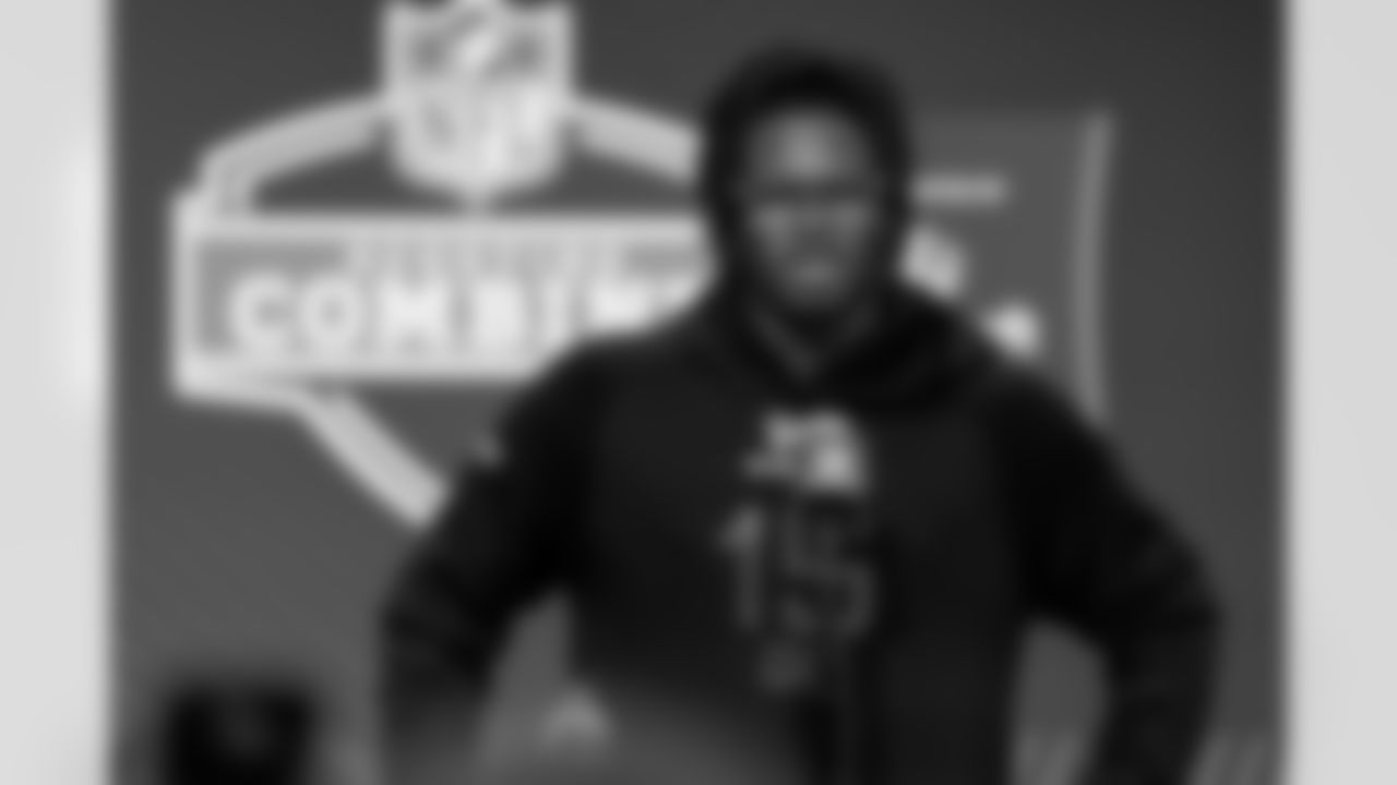 DB Travis Hunter