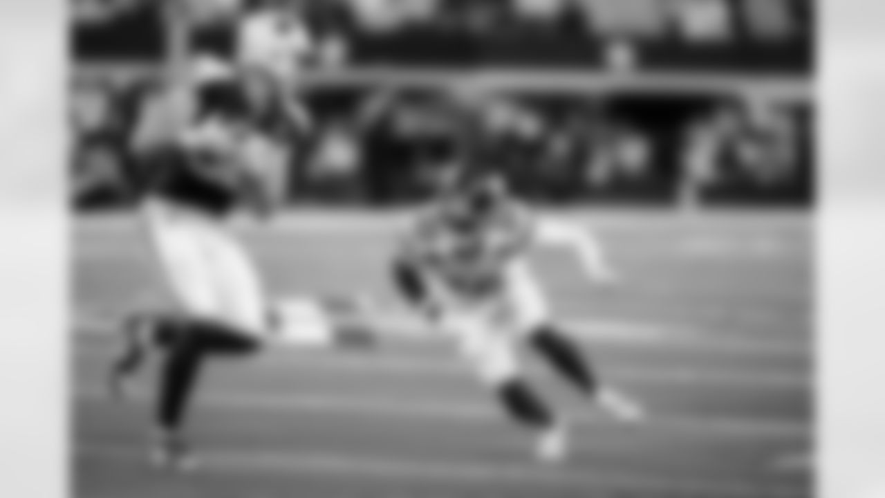 CB Dru Phillips (22)