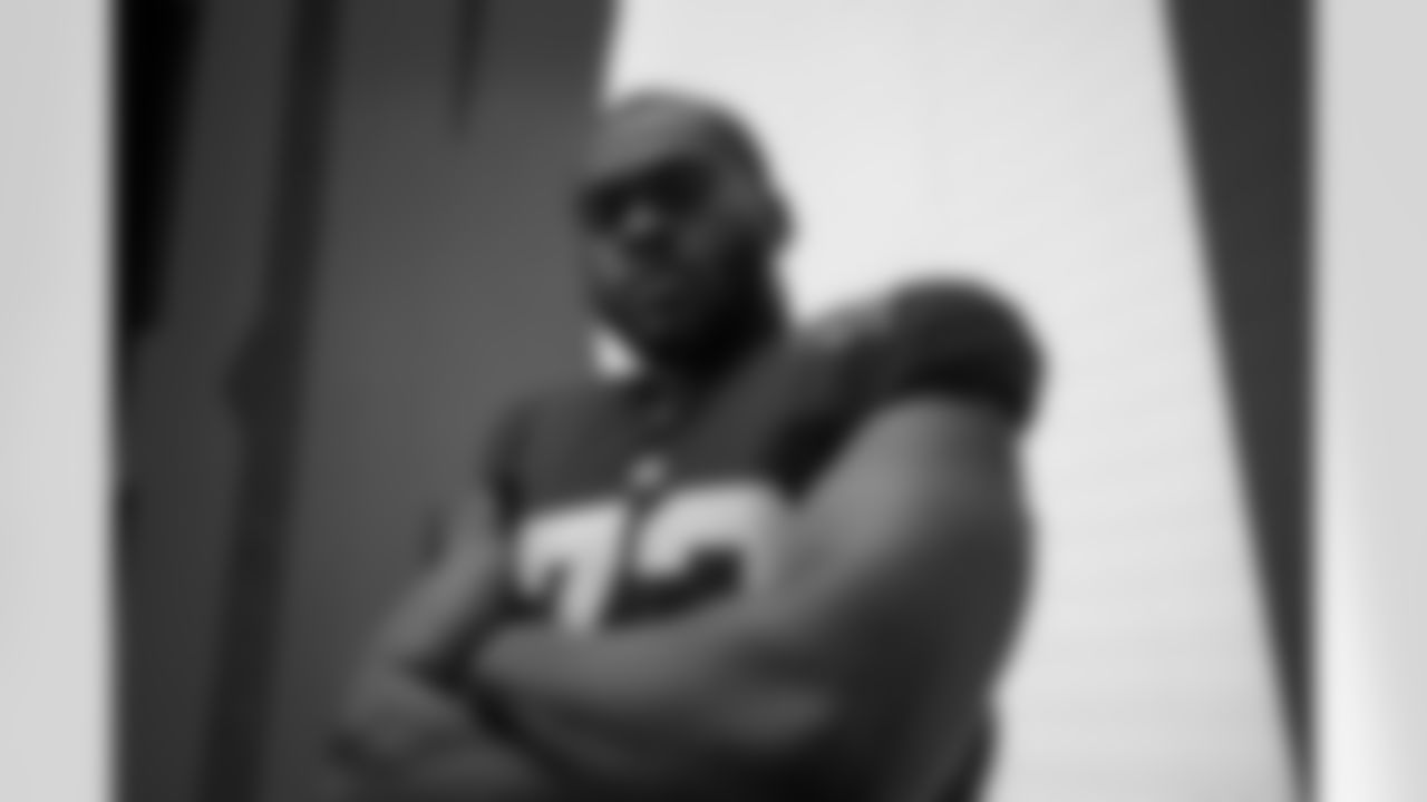 T Evan Neal (73)