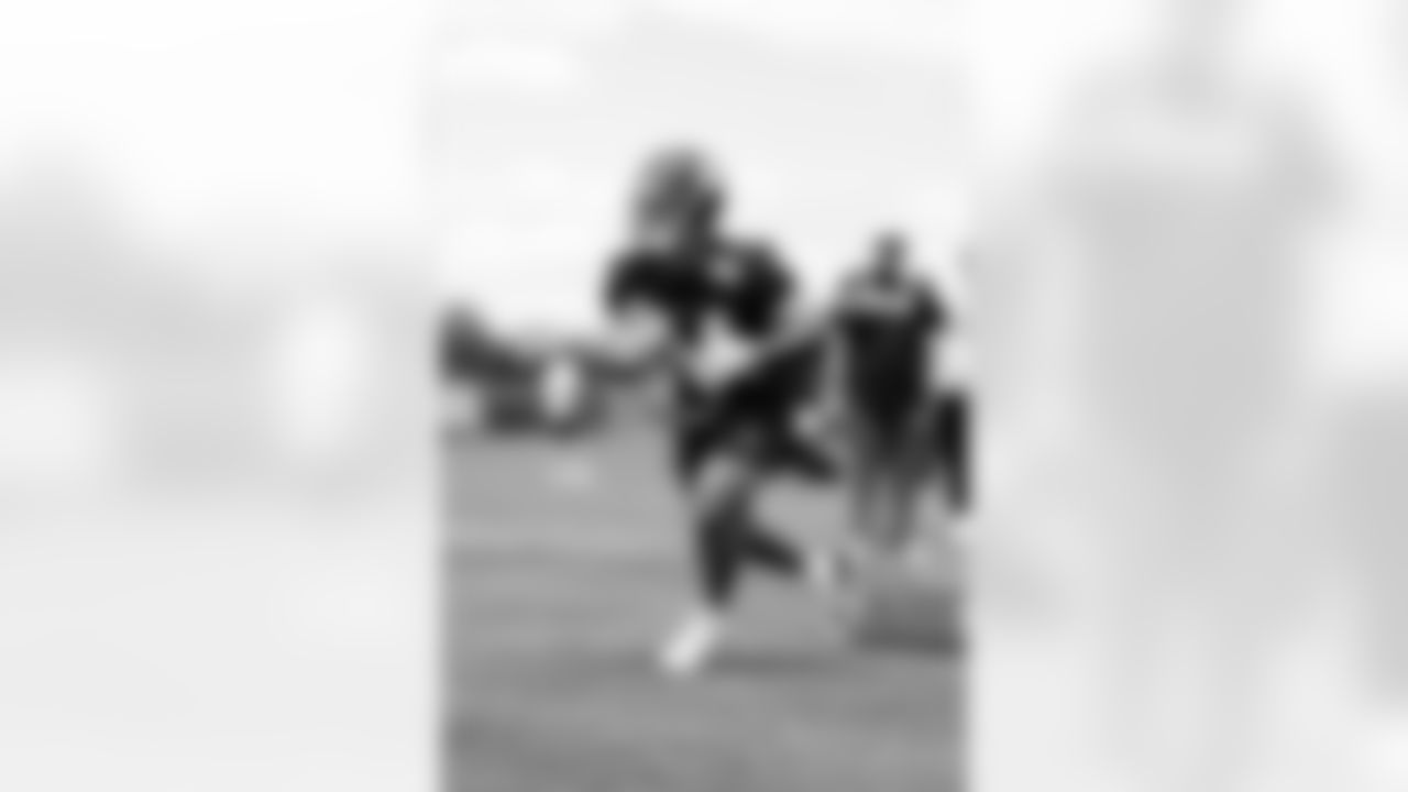 RB Cam Skattebo (44)