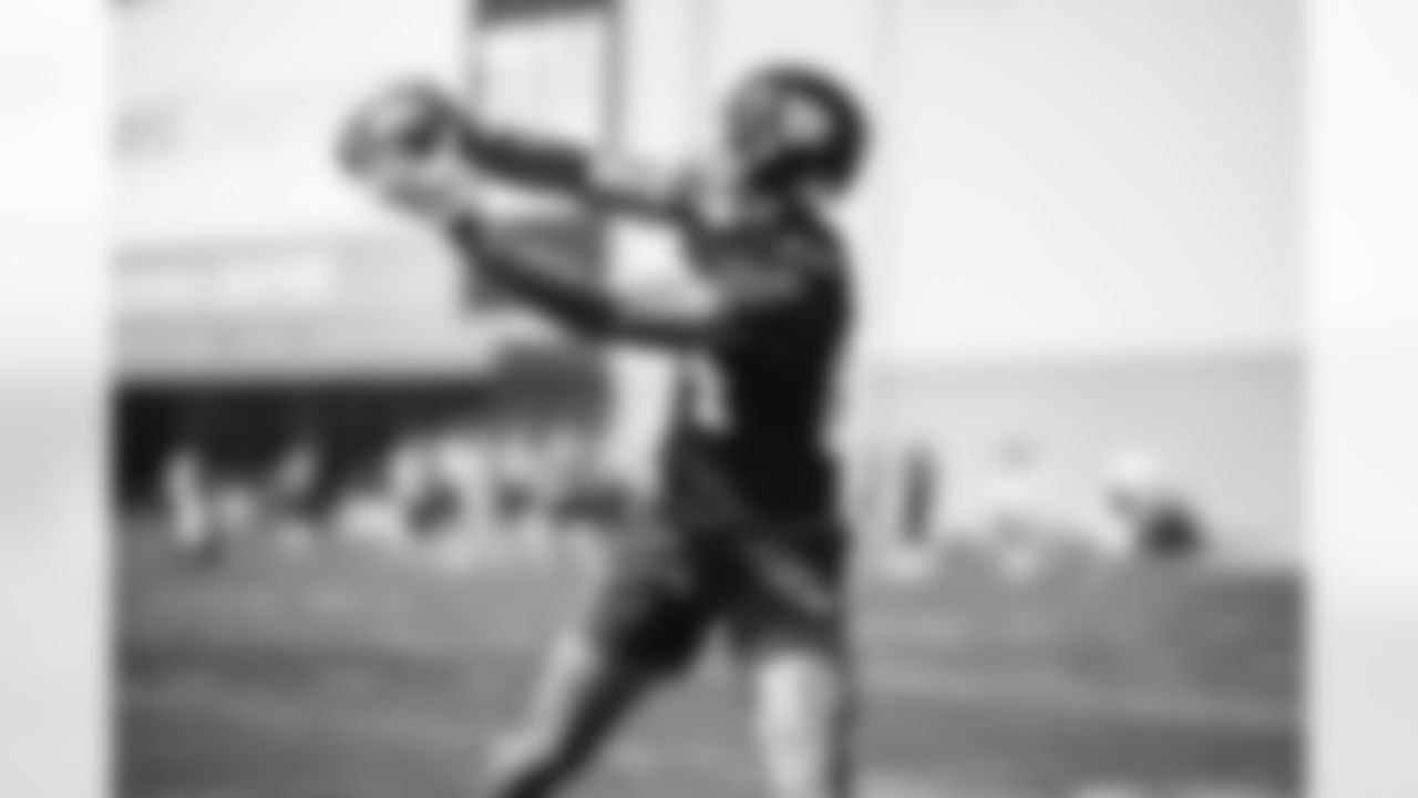 TE Tyree Jackson (84)