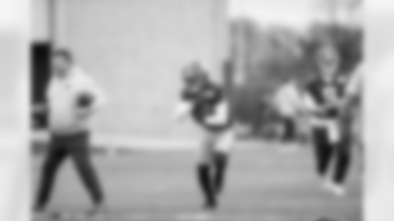 RB Jashaun Corbin (35)