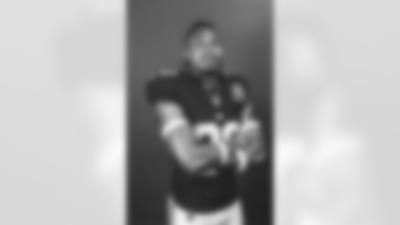 DB Kaleb Hayes (38)