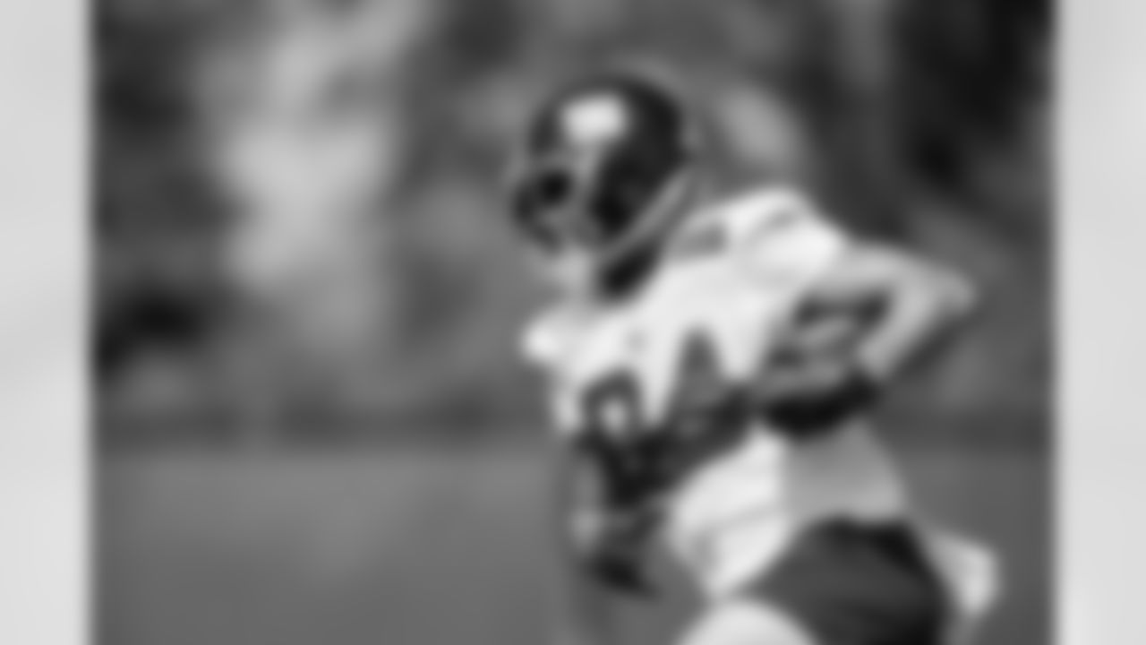 TE Theo Johnson (84)