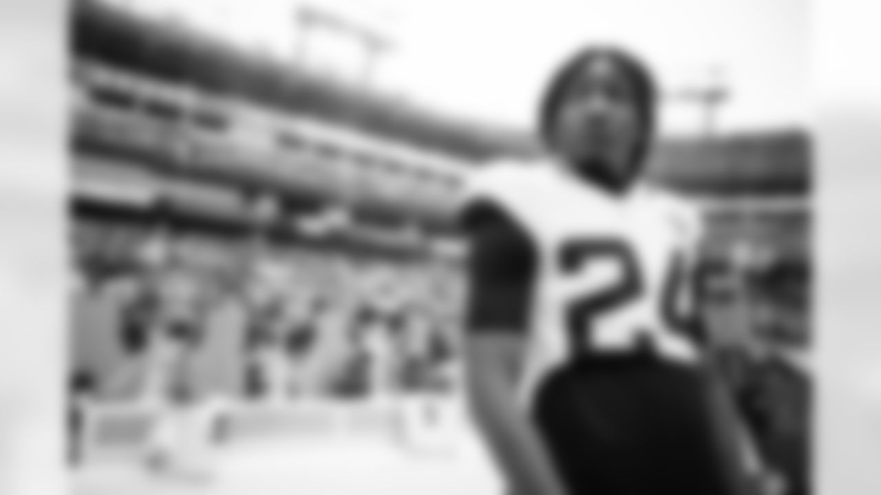Jacksonville Jaguars vs. Tennessee Titans
CB De'Antre Prince (24)