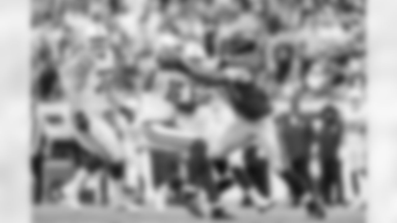 Jacksonville Jaguars vs. Indianapolis Colts
DE Travon Walker (44)