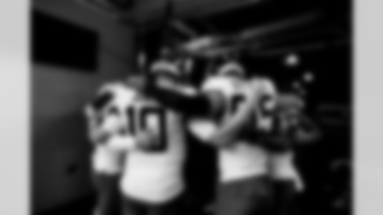Jacksonville Jaguars vs. Las Vegas Raiders
QB Mac Jones (10) and TE Brenton Strange (85)