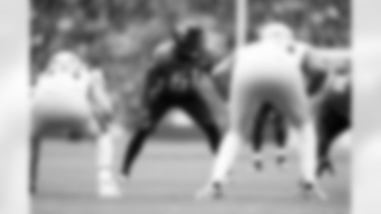Jacksonville Jaguars vs. New England Patriots
LB Ventrell Miller (51)
