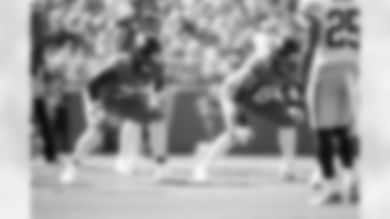 Jacksonville Jaguars vs. Green Bay Packers
OL Anton Harrison (77) and OL Brandon Scherff (68)