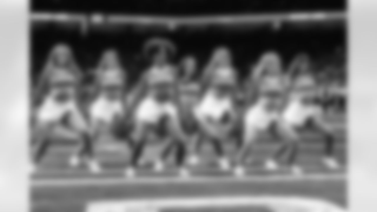 Detroit Lions Cheerleaders perform during an NFL football game against the Chicago Bears on Nov. 28, 2024 in Detroit. (Mike Ferdinande/Detroit Lions)