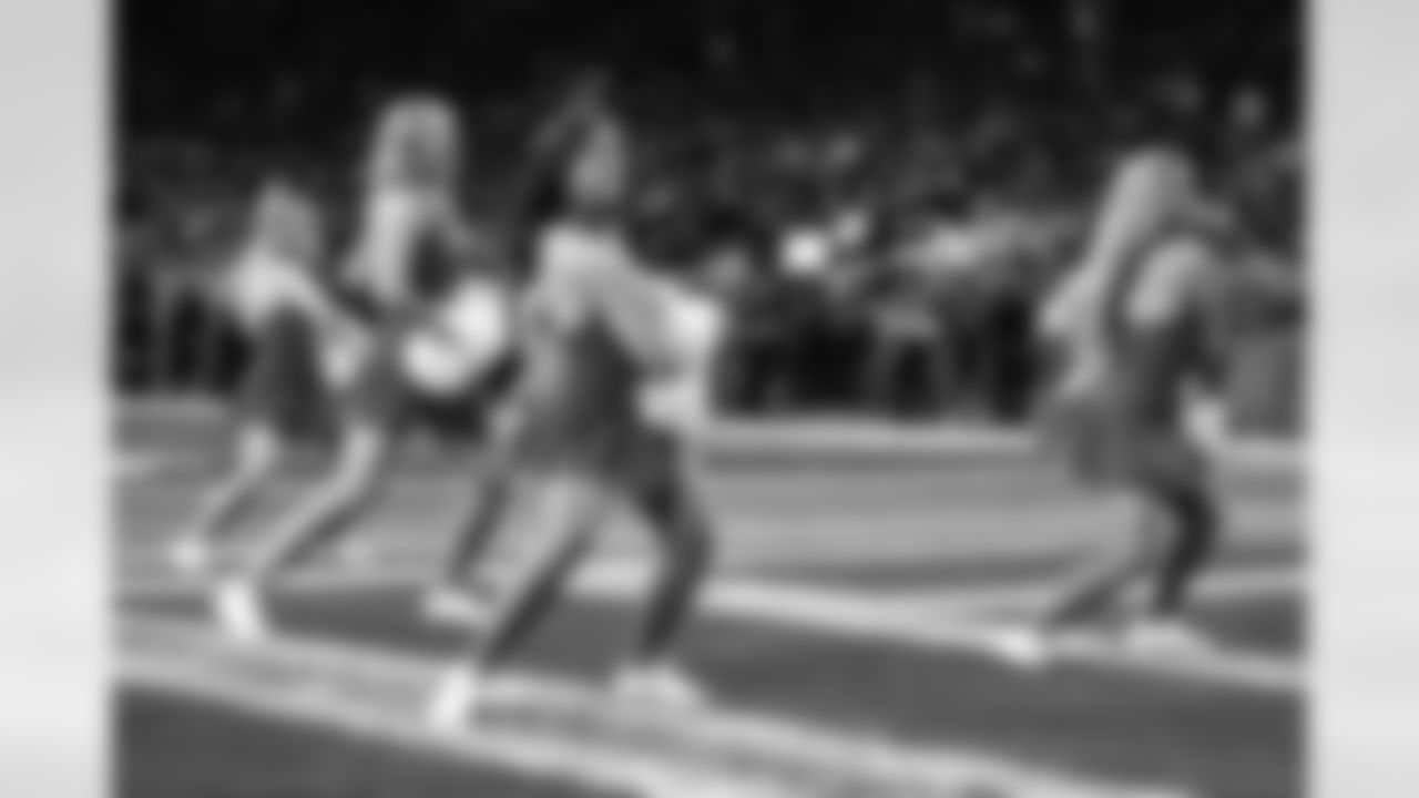 Detroit Lions Cheerleaders perform during an NFL football game against the Chicago Bears on Nov. 28, 2024 in Detroit. (Mike Ferdinande/Detroit Lions)