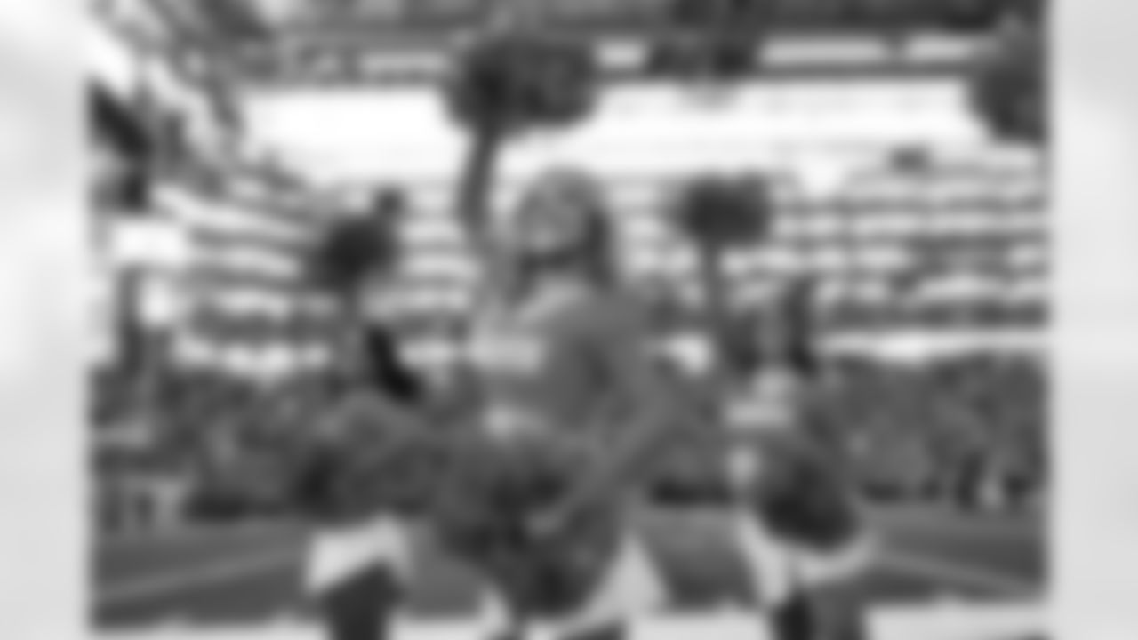 Detroit Lions Cheerleaders perform during an NFL football game against the Chicago Bears on Nov. 28, 2024 in Detroit. (Mike Ferdinande/Detroit Lions)
