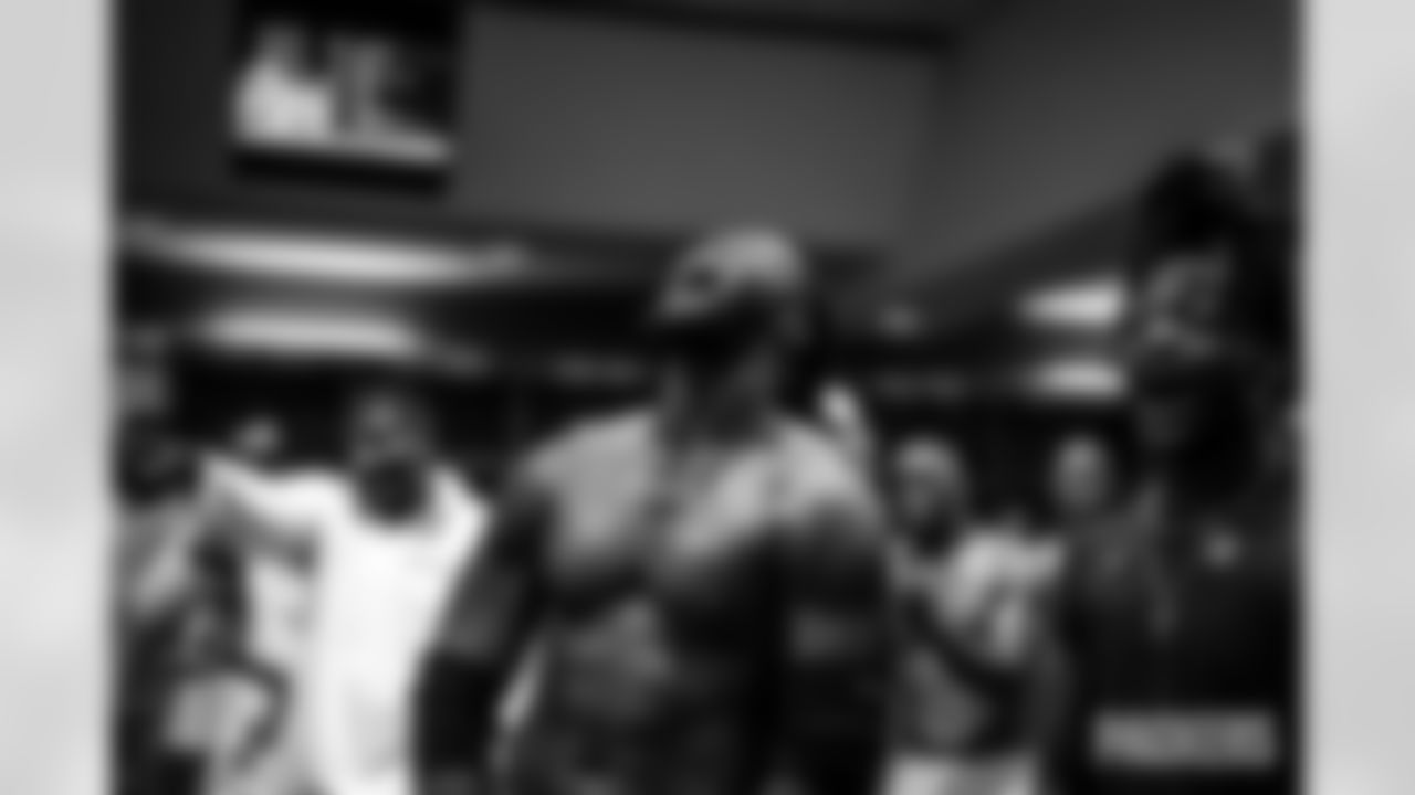 packers-colts-locker-room-A-ES-015