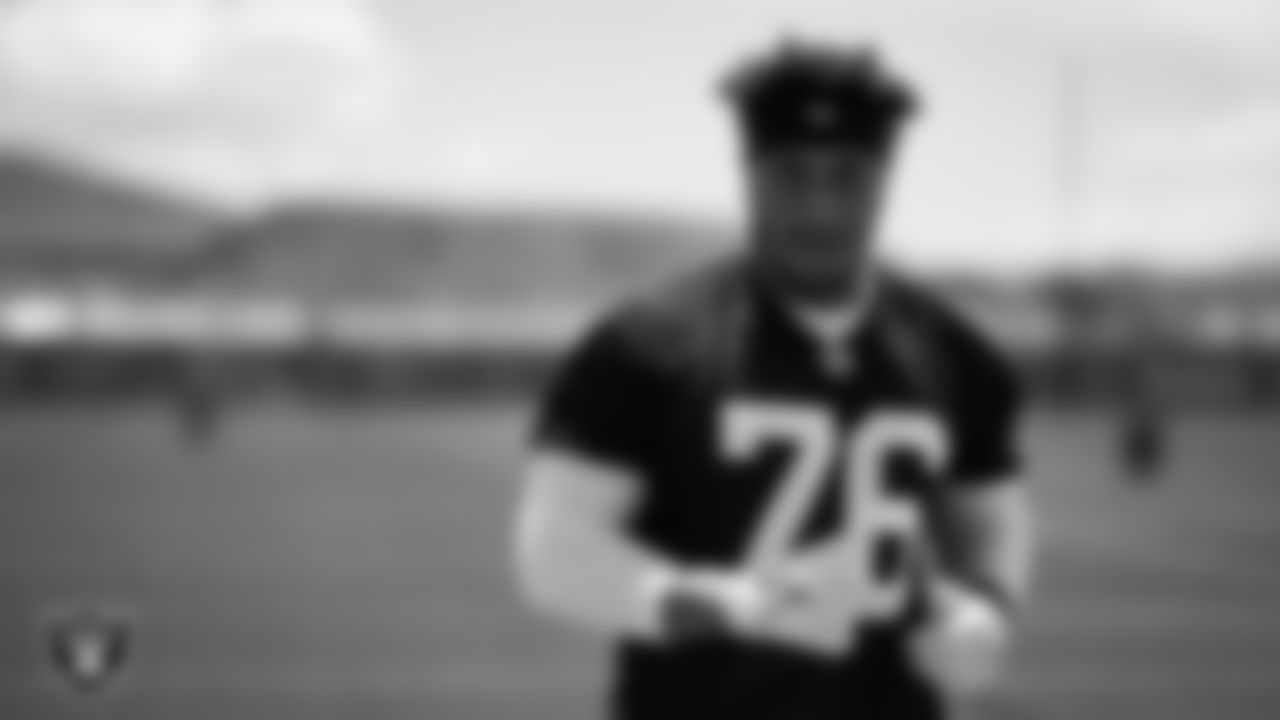 DE Ron Stone Jr.