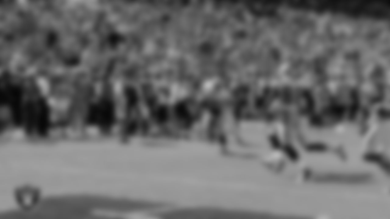 Oakland Raiders running back Jon Ritchie (40) during the regular season away game against the Kansas City Chiefs at Arrowhead Stadium, Sunday, September 9, 2001, in Kansas City, Mo.