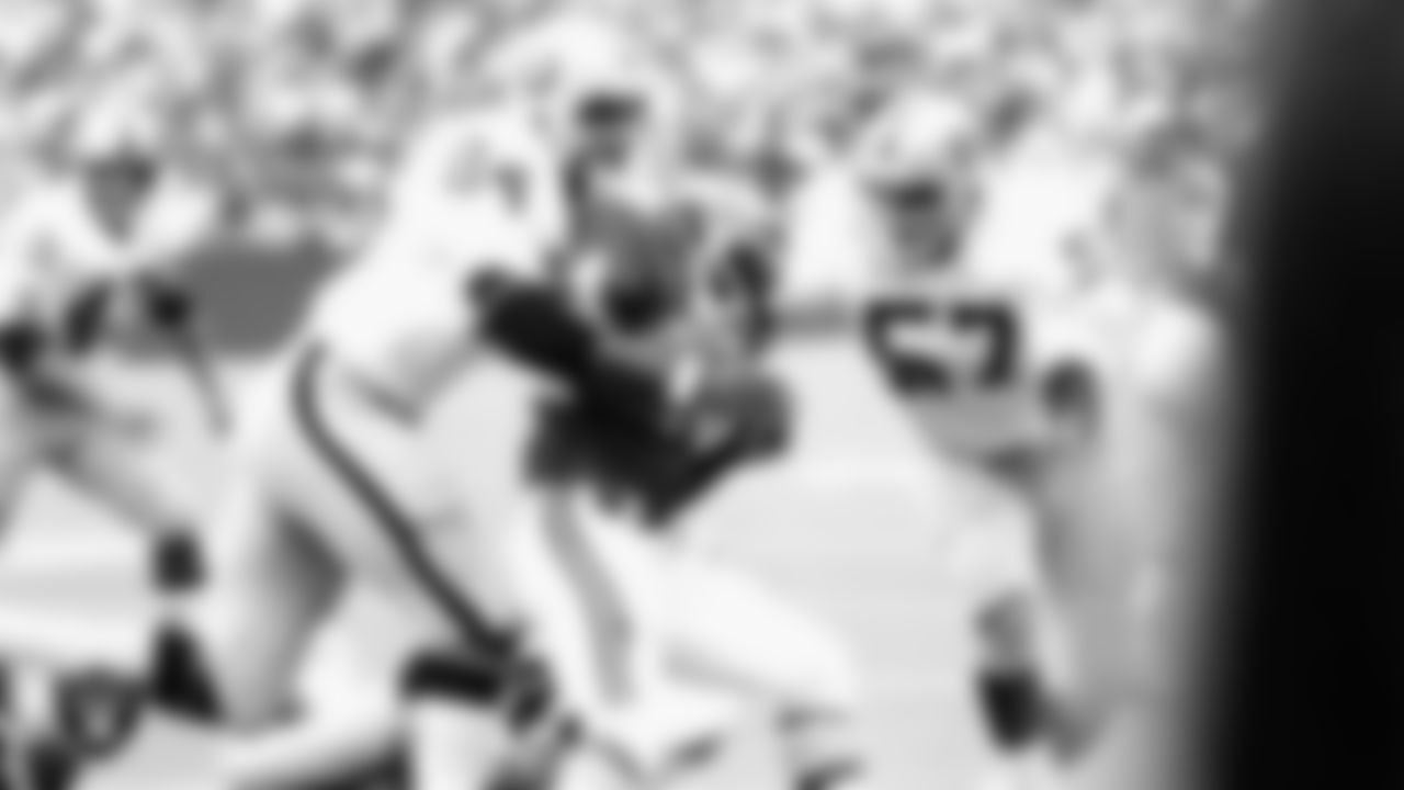 Oakland Raiders tight end Derrick Ramsey (84) and linebacker Randy McCalanahan (57) during the regular season away game against the Kansas City Chiefs at Arrowhead Stadium, Sunday, November 5, 1978, in Kansas City, Mo.