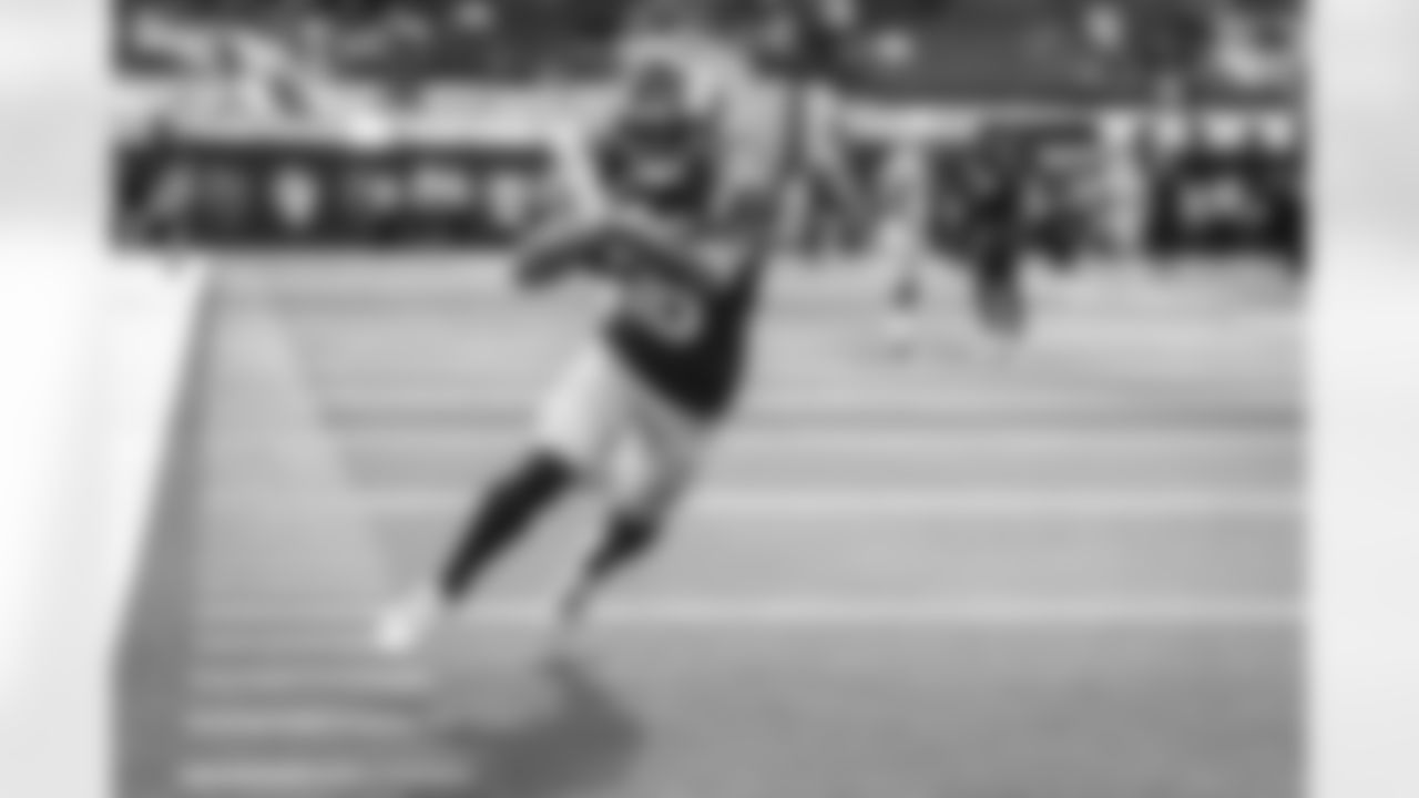 The Los Angeles Rams take on the Las Vegas Raiders in week 7 of the 2024 NFL regular season.
