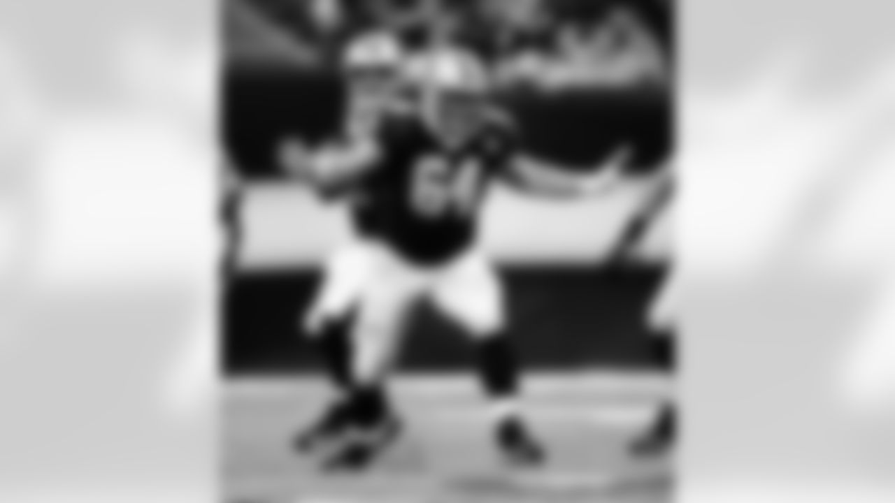 New Orleans Saints announced they have agreed to terms with free agent center/guard Will Clapp. Check out photos of Clapp in action with the New Orleans Saints during his NFL career.