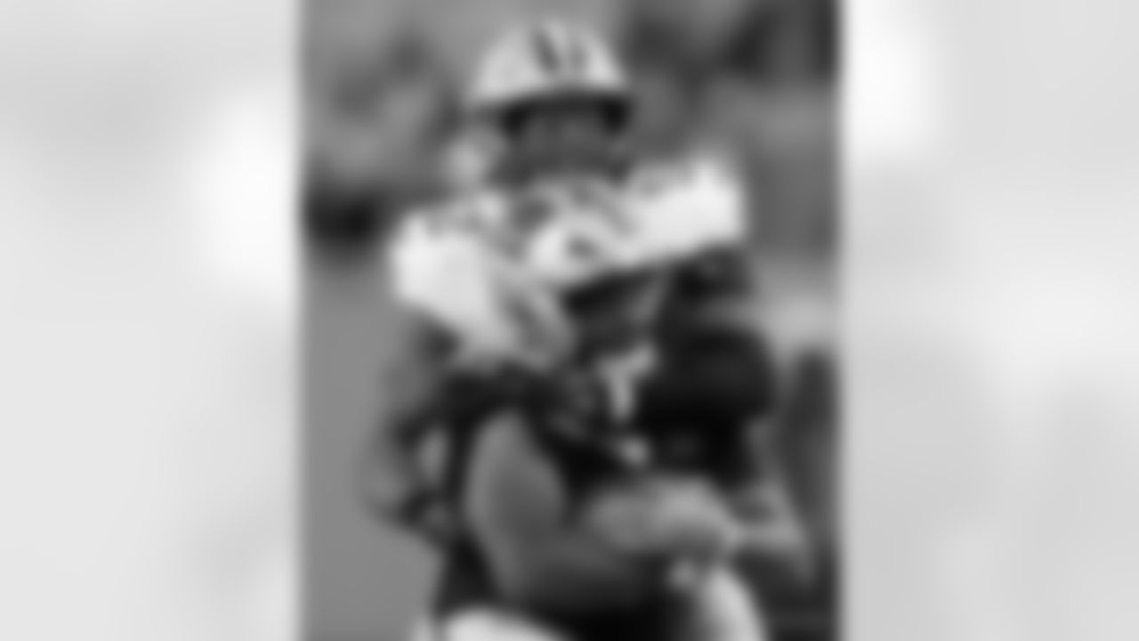 LB D'Marco Jackson (52) makes a tackle during the New Orleans Saints game against the Carolina Panthers for Week 9 of the 2024 NFL Season on Nov. 3, 2024 at Bank of America Stadium.