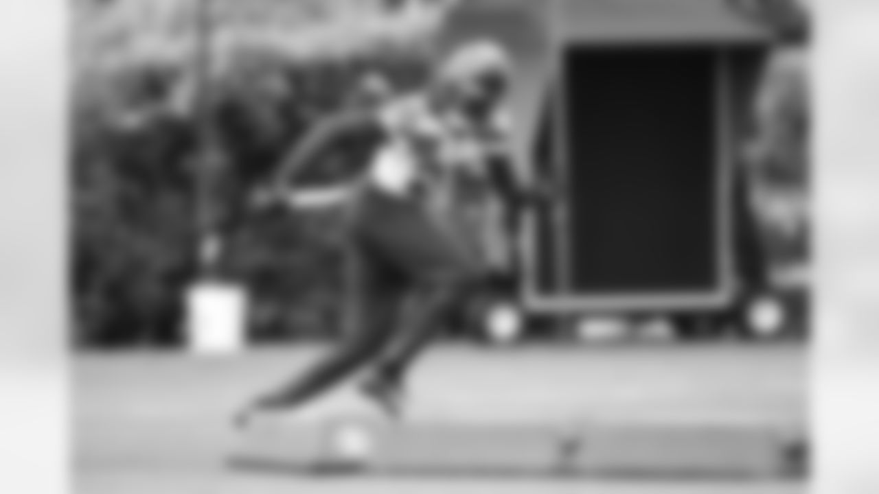 Seahawks cornerback Riq Woolen (27) during 2024 offseason workouts.