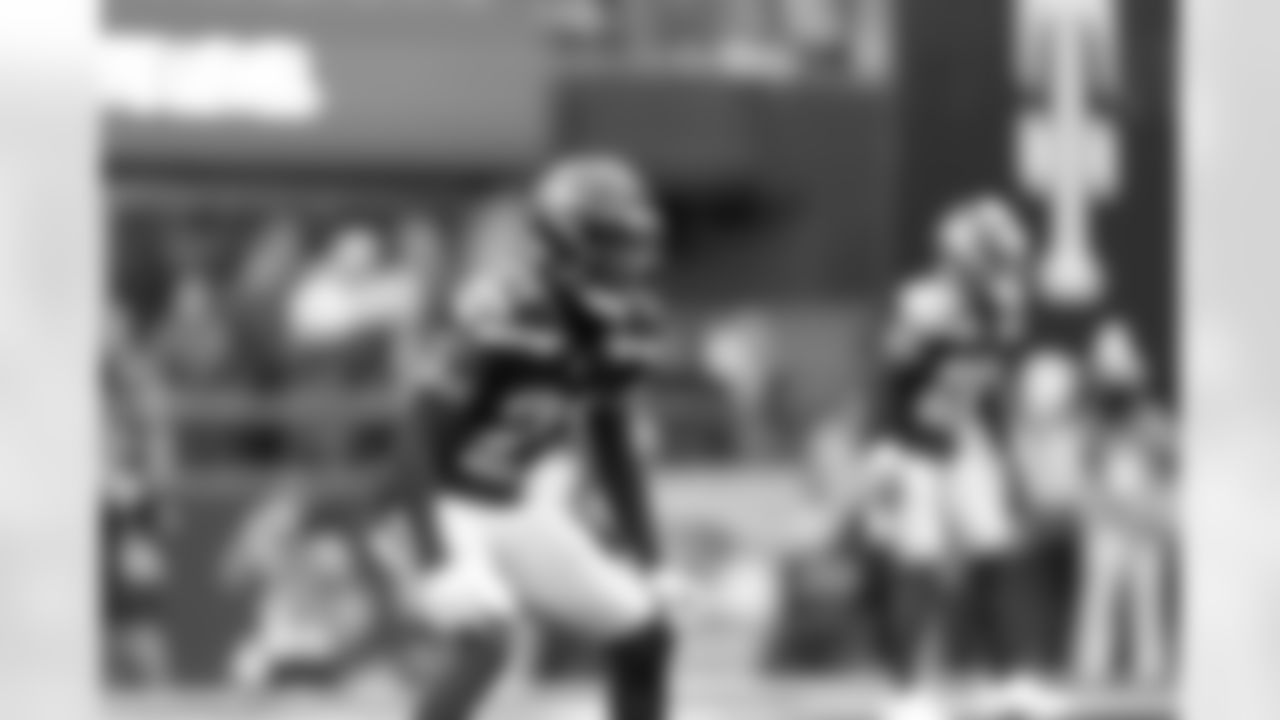 Seahawks cornerback Devon Witherspoon (21)