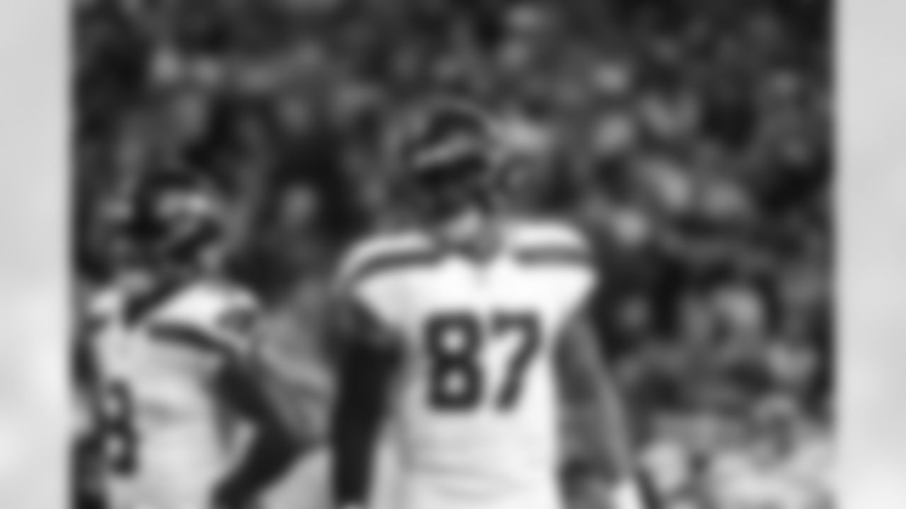 Seahawks tight end Noah Fant (87) at the Week 4 matchup against the Detroit Lions at Ford Field on Monday, September 30, 2024.