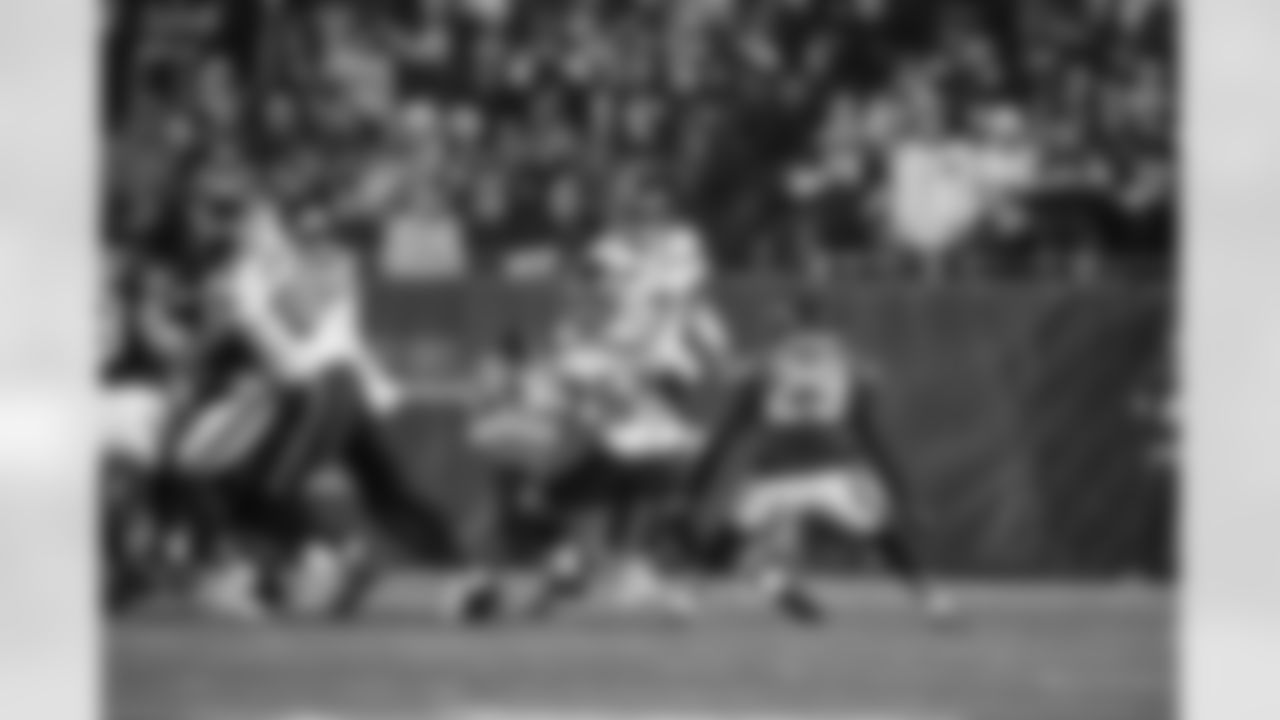Seahawks running back Zach Charbonnet (26) at the Week 17 matchup against the Chicago Bears at Soldier Field on Thursday, December 26, 2024.