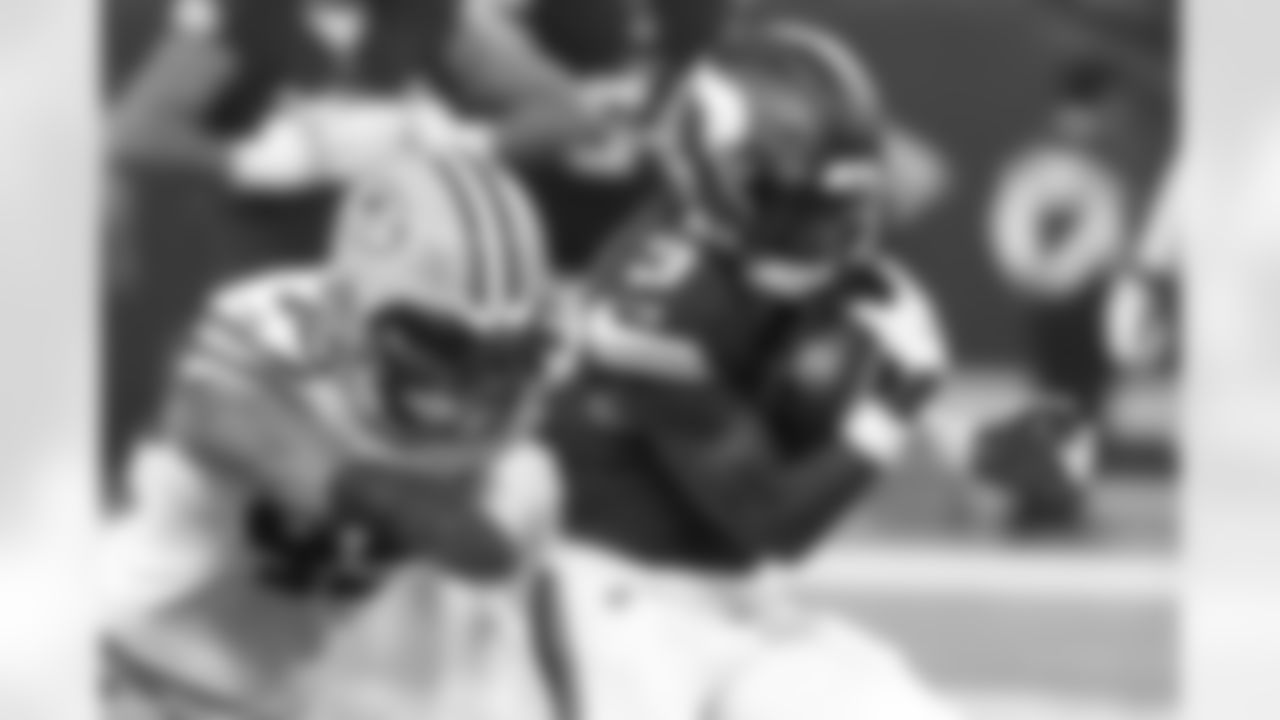 LB Eric Wilson