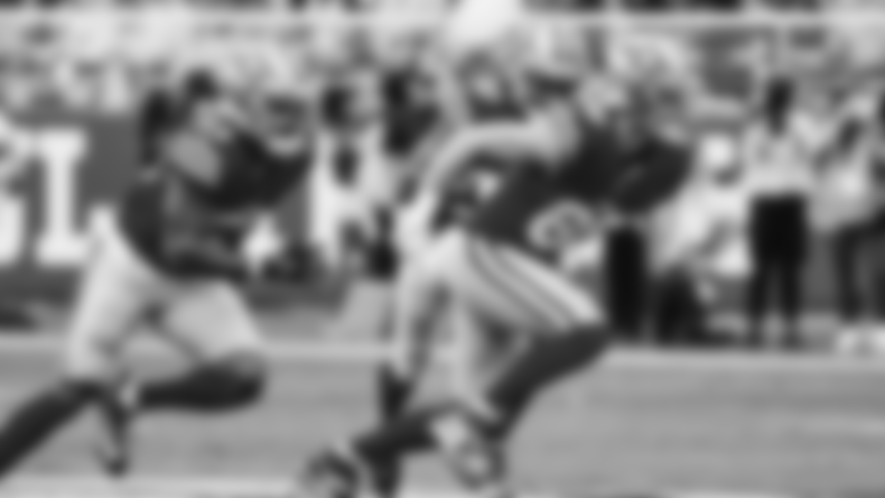 LB Dee Winters, S George Odum, TE Jake Tonges