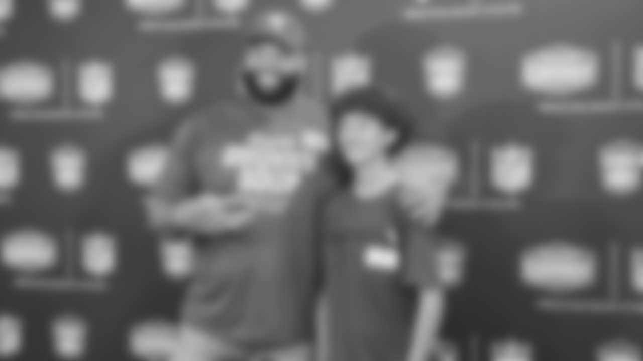 T Trent Williams