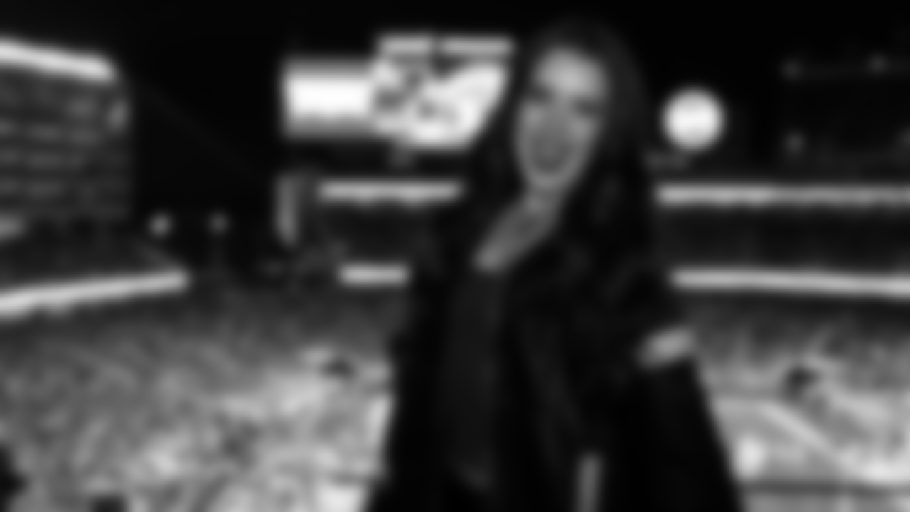 Symonne Harrison – Content Creator